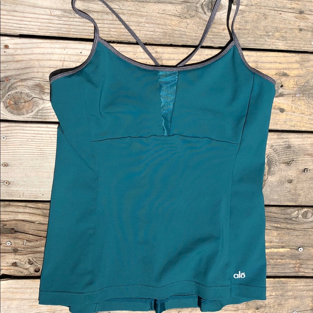 alo YOGA green tank top